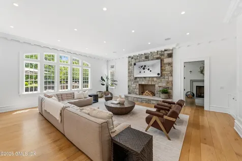 7 Loch Lane Greenwich CT 06830
