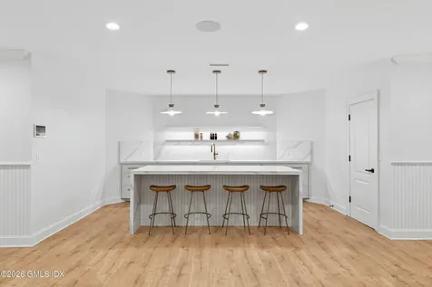 7 Loch Lane Greenwich CT 06830