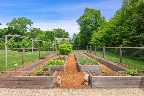 7 Loch Lane Greenwich CT 06830