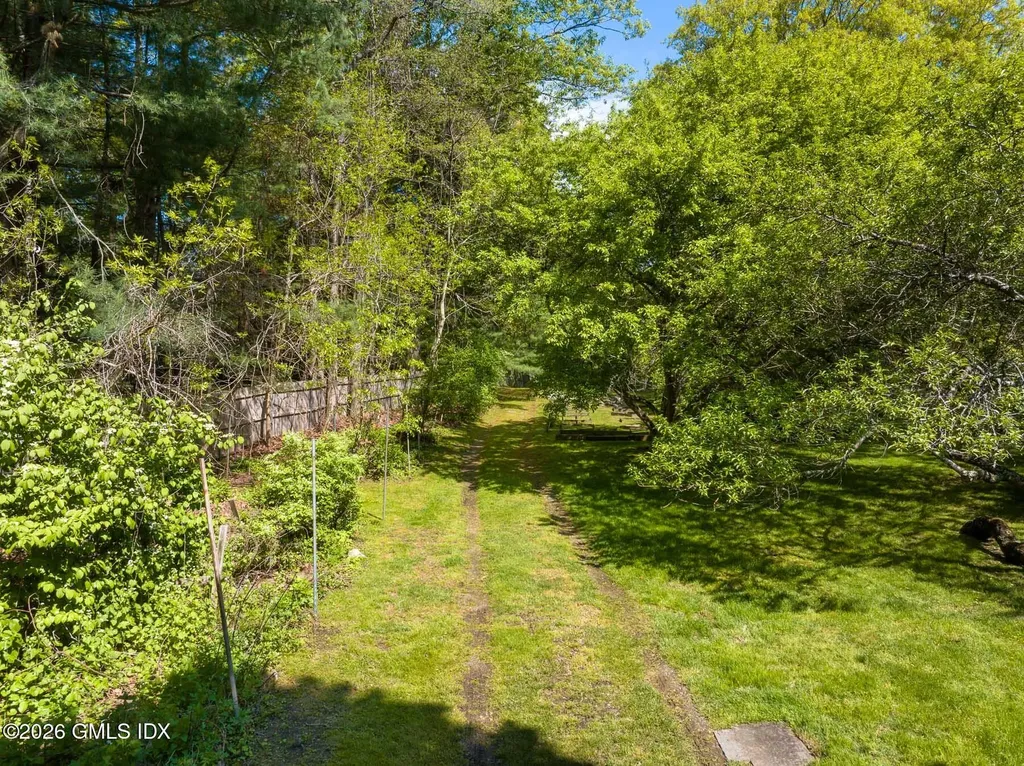 16 Vineyard Lane Greenwich CT 06831