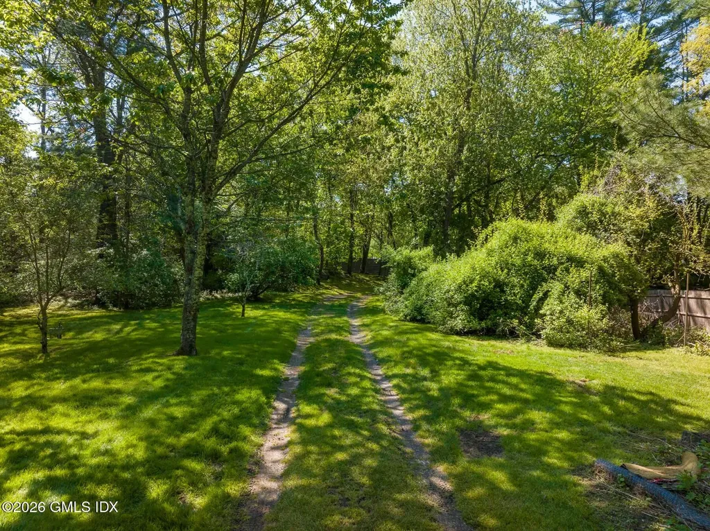 16 Vineyard Lane Greenwich CT 06831