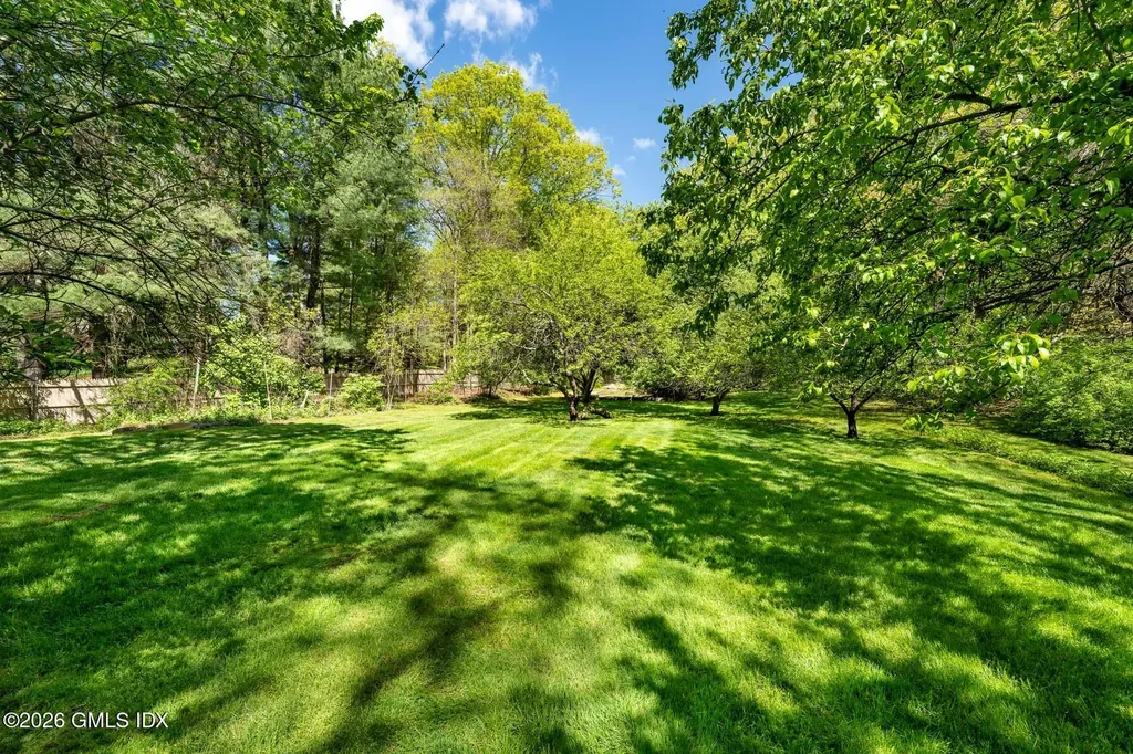 16 Vineyard Lane Greenwich CT 06831