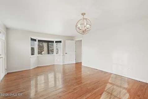 17 Circle Drive Greenwich CT 06830