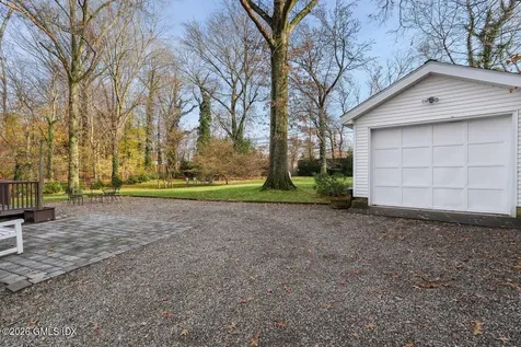 17 Circle Drive Greenwich CT 06830