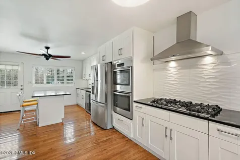 17 Circle Drive Greenwich CT 06830