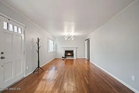 17 Circle Drive Greenwich CT 06830