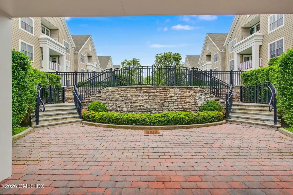 77 Havemeyer Lane Stamford CT 06902