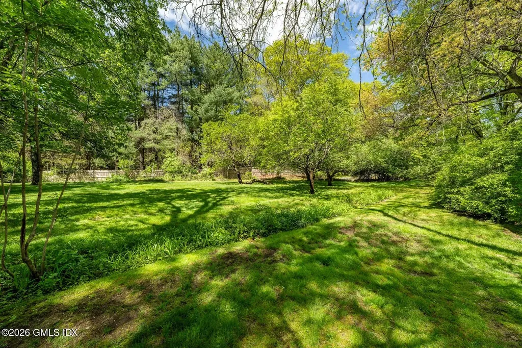 16 Vineyard Lane Greenwich CT 06831