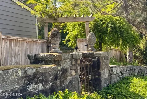 48 Goodwives River Road Darien CT 06820