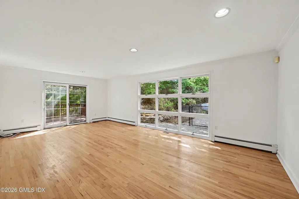 441 Cognewaugh Road Cos Cob CT 06807
