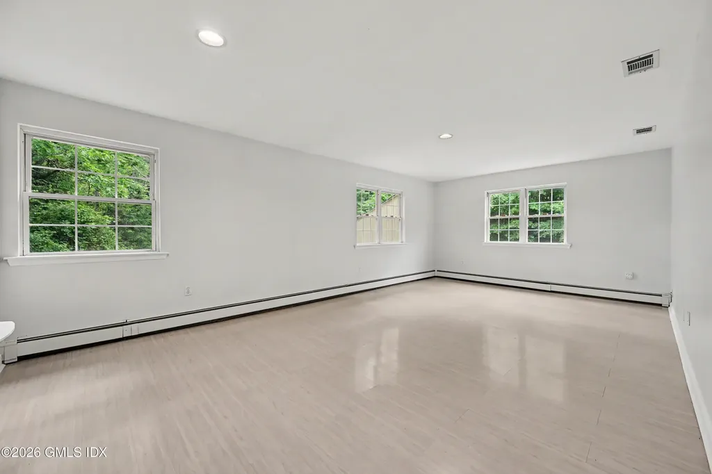441 Cognewaugh Road Cos Cob CT 06807