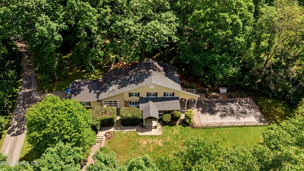 441 Cognewaugh Road Cos Cob CT 06807