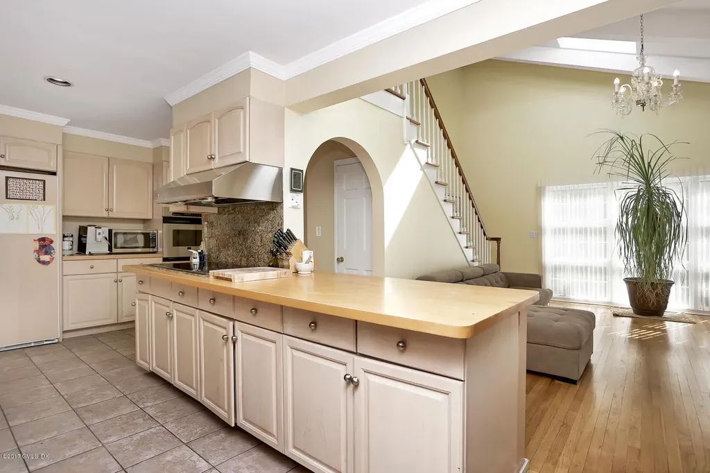 441 Cognewaugh Road Cos Cob CT 06807