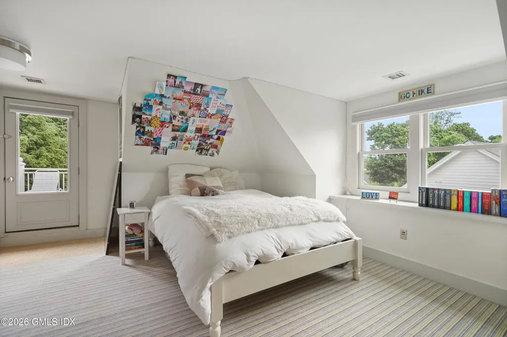 2 Wahneta Road Old Greenwich CT 06870