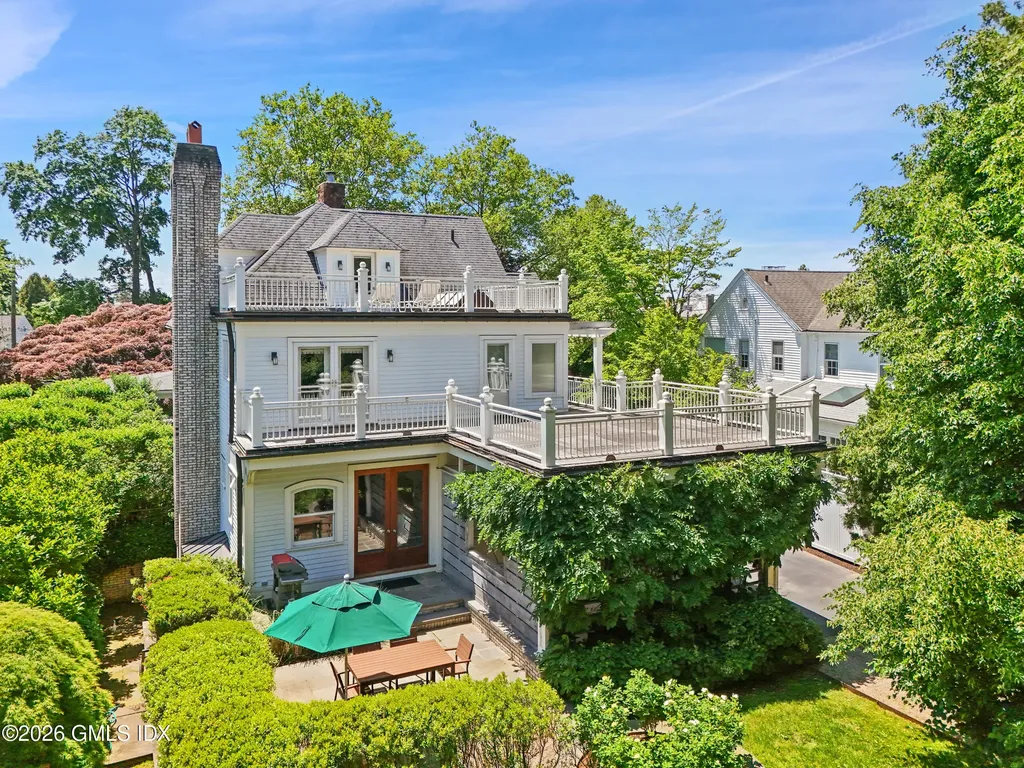 2 Wahneta Road Old Greenwich CT 06870