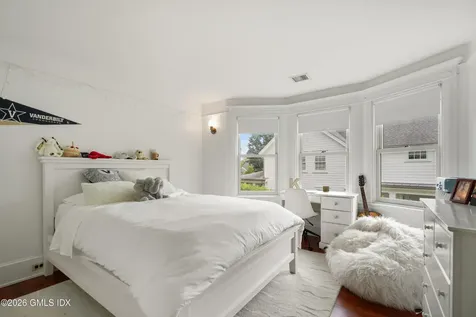 2 Wahneta Road Old Greenwich CT 06870