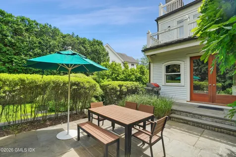 2 Wahneta Road Old Greenwich CT 06870