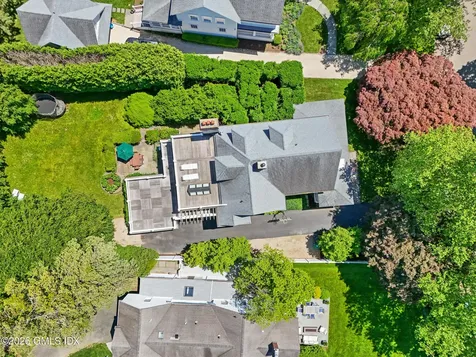 2 Wahneta Road Old Greenwich CT 06870