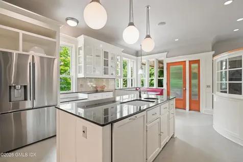 2 Wahneta Road Old Greenwich CT 06870