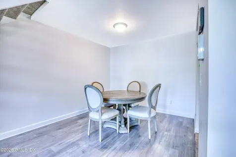 1465 E Putnam Avenue Old Greenwich CT 06870