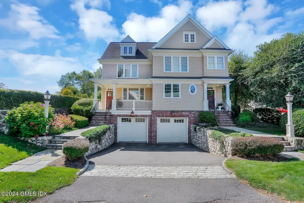32 Reynolds Place Greenwich CT 06831