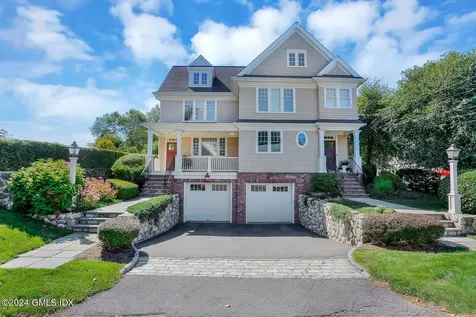 32 Reynolds Place Greenwich CT 06831