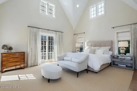 32 Reynolds Place Greenwich CT 06831