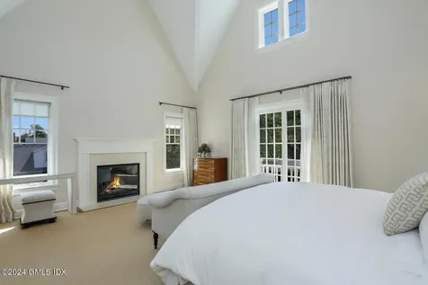 32 Reynolds Place Greenwich CT 06831