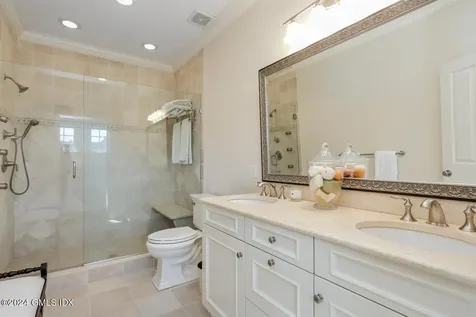32 Reynolds Place Greenwich CT 06831