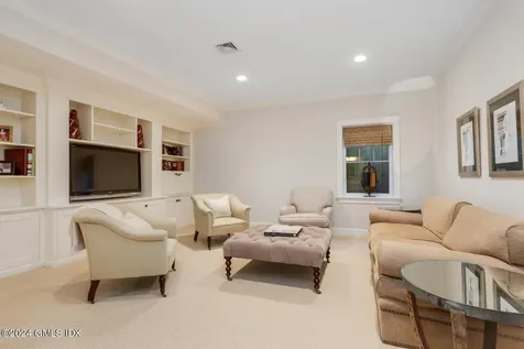 32 Reynolds Place Greenwich CT 06831