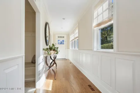 32 Reynolds Place Greenwich CT 06831