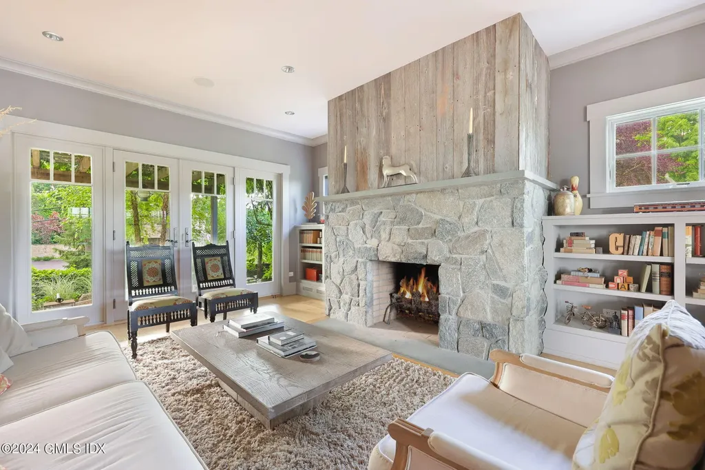 27 Cognewaugh Road Cos Cob CT 06807