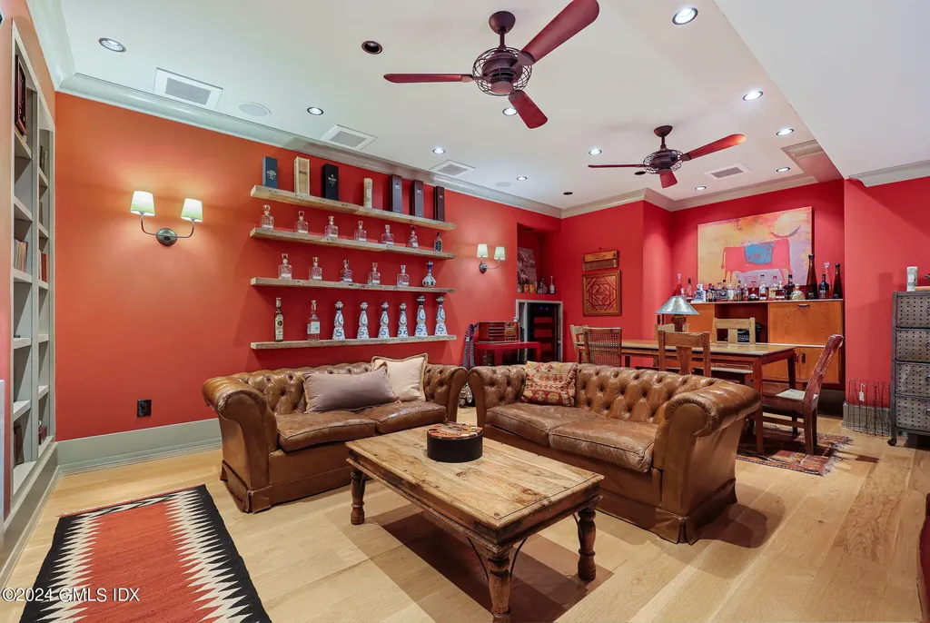 27 Cognewaugh Road Cos Cob CT 06807