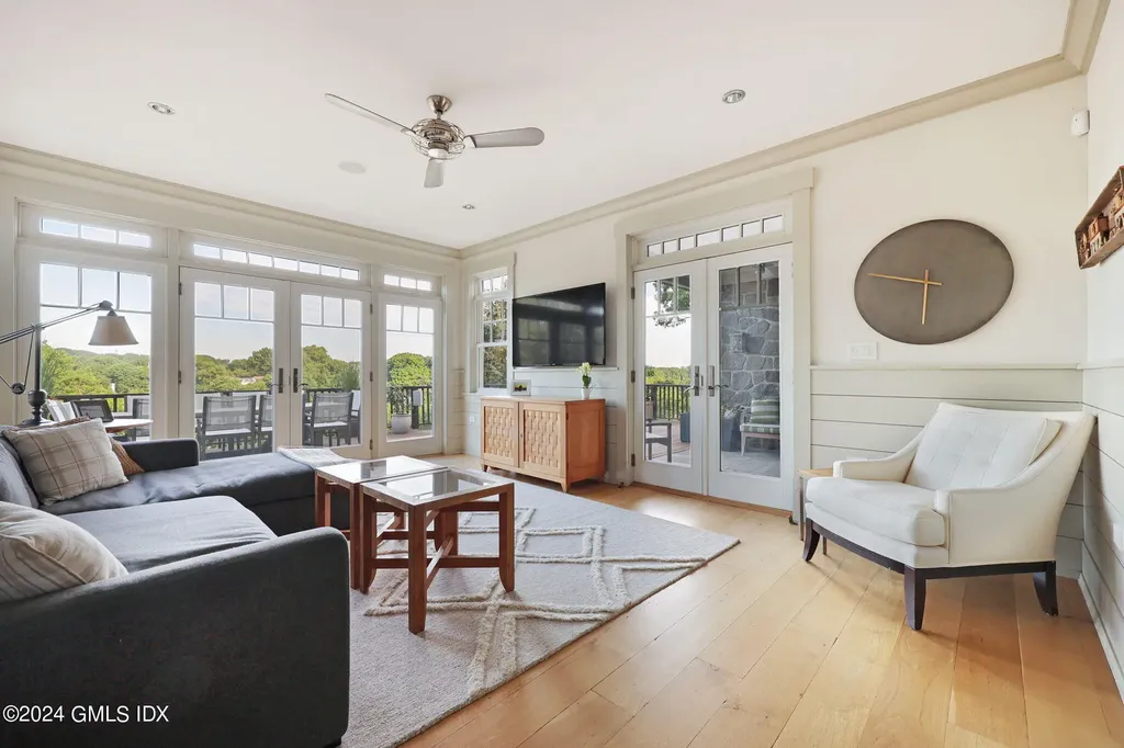 27 Cognewaugh Road Cos Cob CT 06807