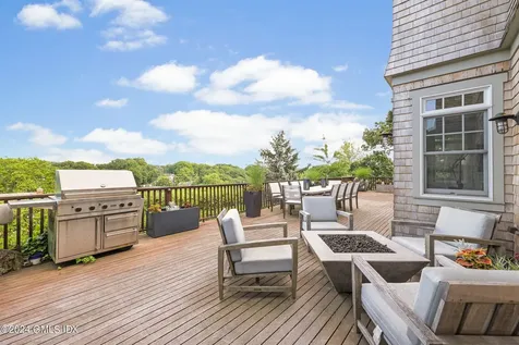 27 Cognewaugh Road Cos Cob CT 06807