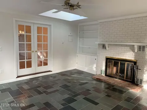 26 Revere Road Riverside CT 06878