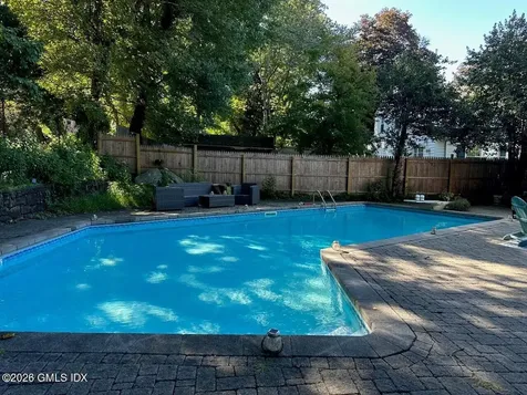26 Revere Road Riverside CT 06878