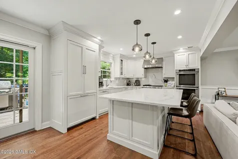 40 Mianus View Terrace Cos Cob CT 06807