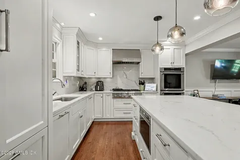 40 Mianus View Terrace Cos Cob CT 06807