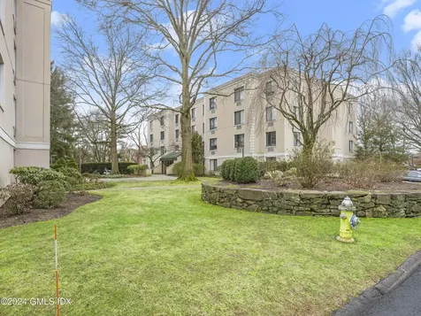 1525 E Putnam Avenue Old Greenwich CT 06870