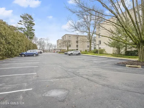 1525 E Putnam Avenue Old Greenwich CT 06870