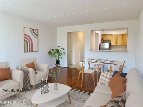 1525 E Putnam Avenue Old Greenwich CT 06870
