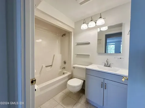 1525 E Putnam Avenue Old Greenwich CT 06870