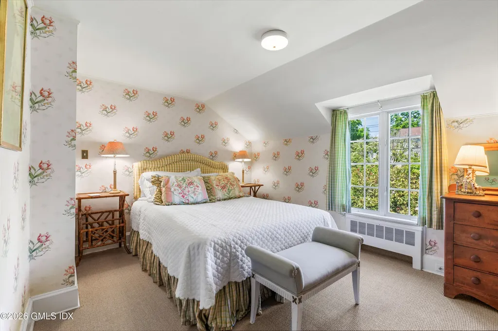 456 Round Hill Road Greenwich CT 06831