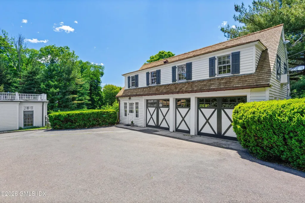 456 Round Hill Road Greenwich CT 06831