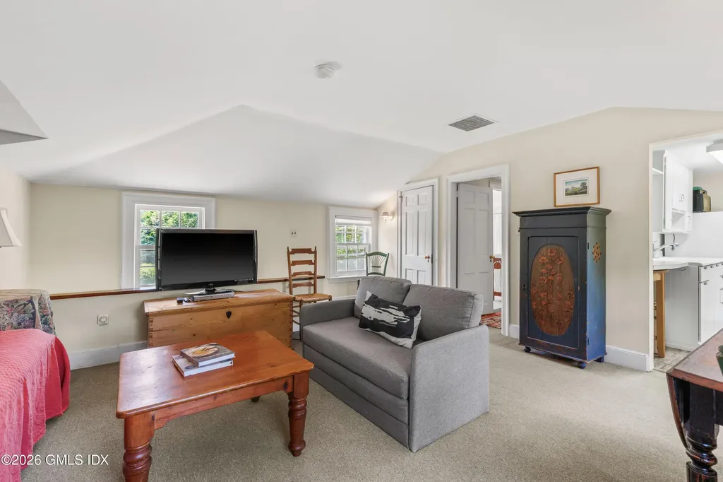 456 Round Hill Road Greenwich CT 06831