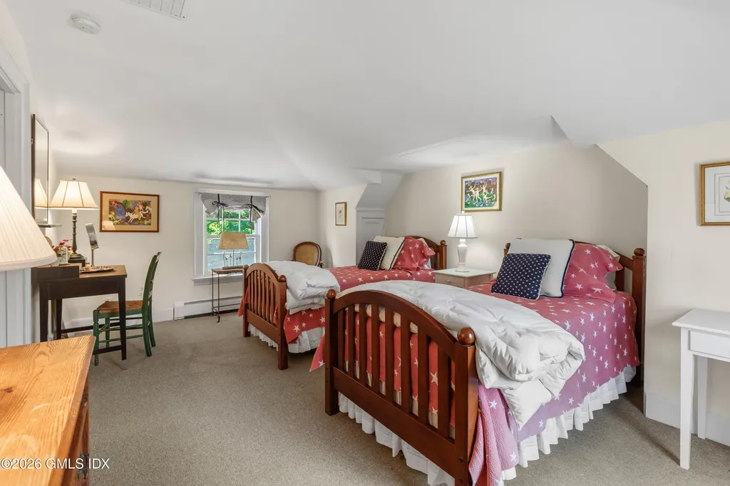 456 Round Hill Road Greenwich CT 06831