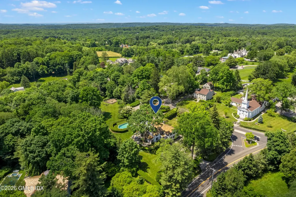 456 Round Hill Road Greenwich CT 06831