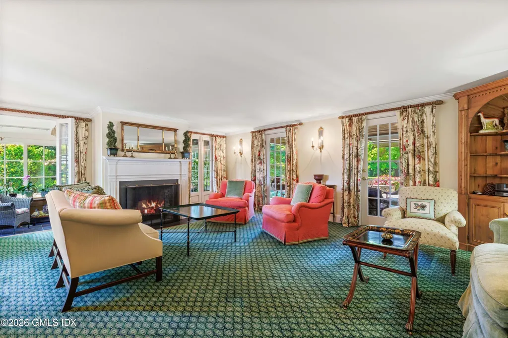 456 Round Hill Road Greenwich CT 06831