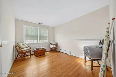 11 Stuart Drive Old Greenwich CT 06870